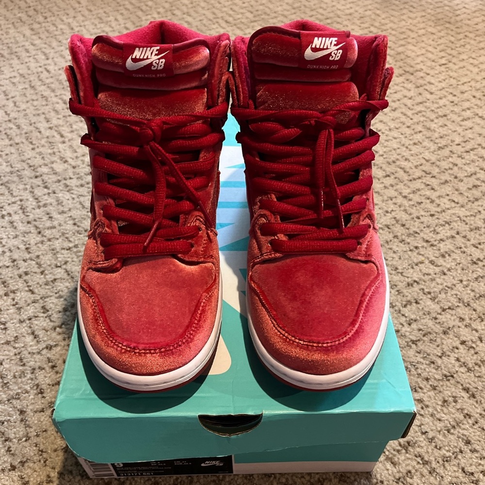 Nike Dunk High Premium sb red velvet - Picture 4 of 4